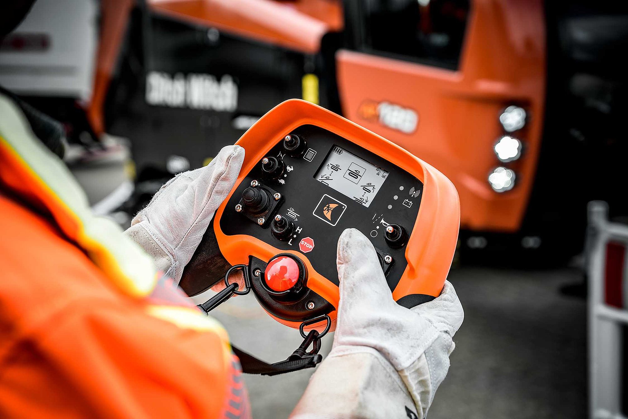 Bild des Horizontalbohrers Ditch Witch AT120 (Händler: RICONA Baumaschinenvertrieb aus Erfurt)
