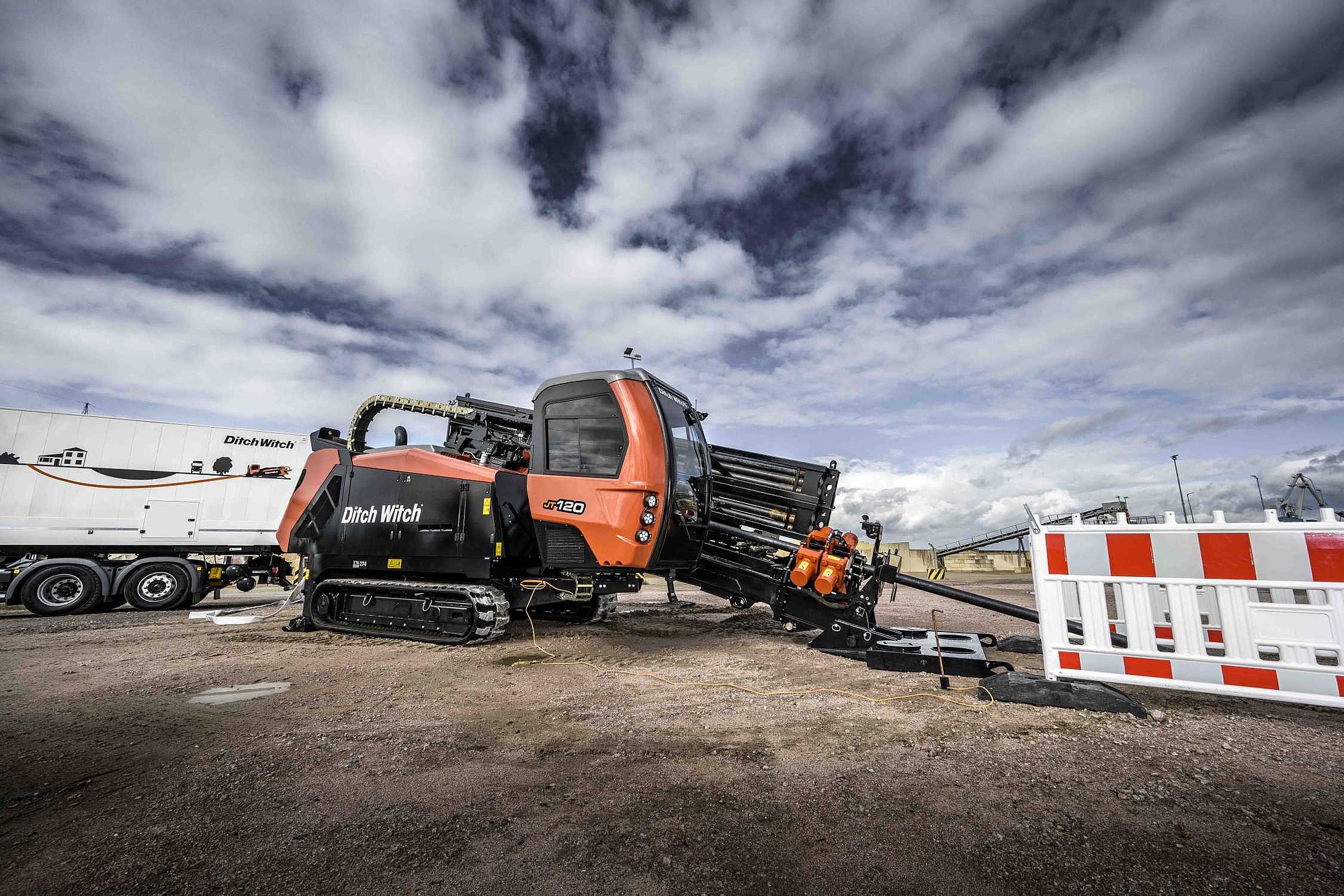 Bild des Horizontalbohrers JT120 von Ditch Witch (Händler: RICONA aus Erfurt)