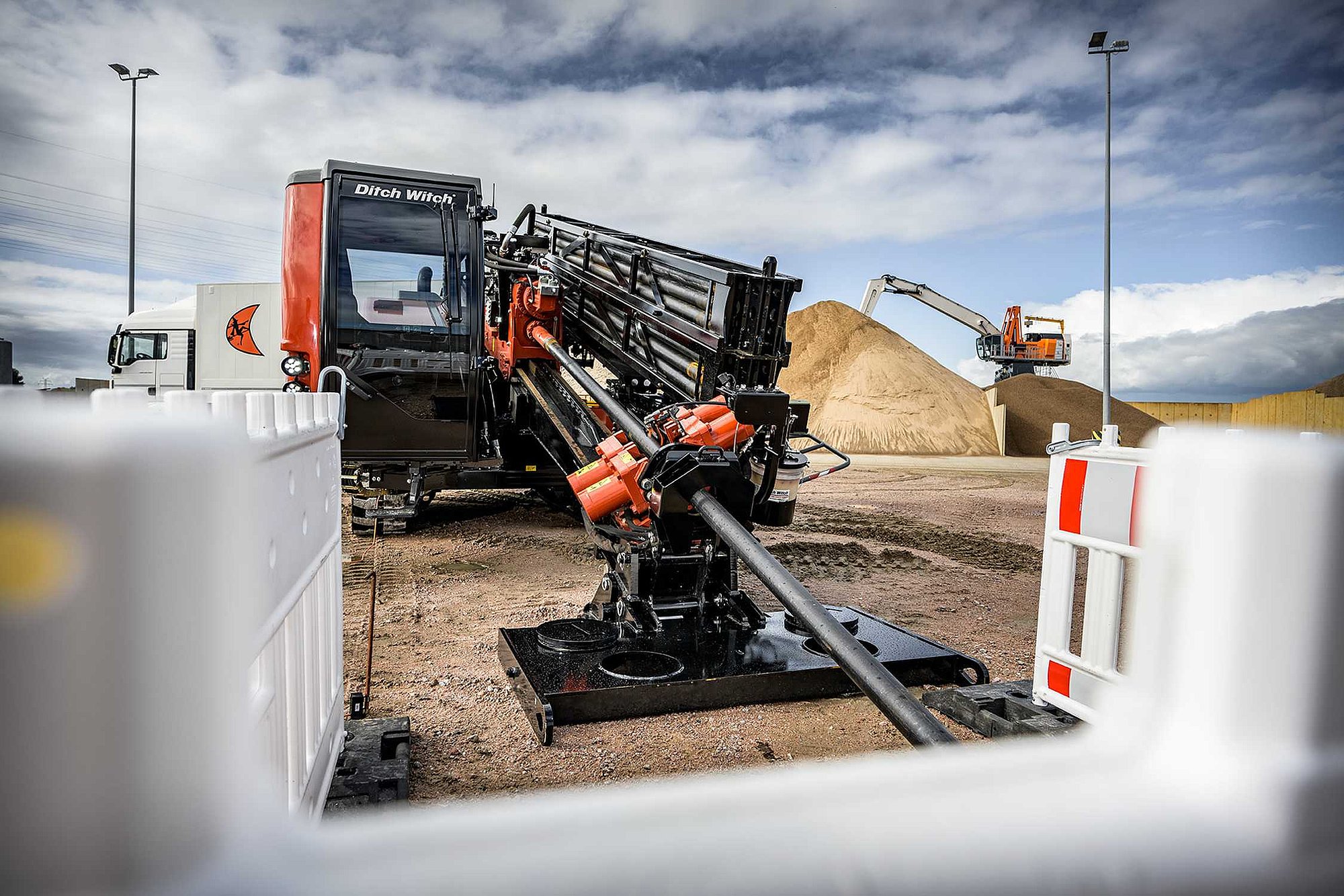 Bild des Horizontalbohrers Ditch Witch AT120 (Händler: RICONA Baumaschinenvertrieb aus Erfurt)
